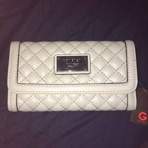 GUESS wallet